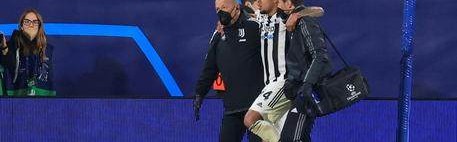 官方：麦肯尼左脚第二和第三跖骨骨折 将缺战8周