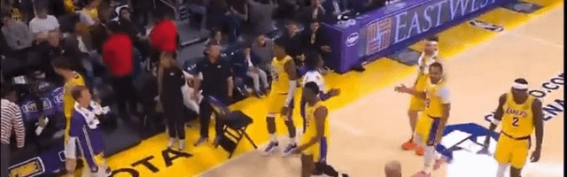 雷迪克喊暂停后，范德彪当场掀桌：你针对我？