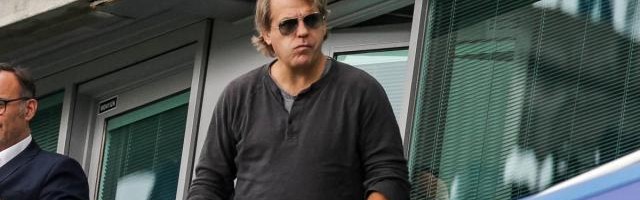 九游登录入口-英媒：伯利带人参观更衣室遭拒 几天后图赫尔下课