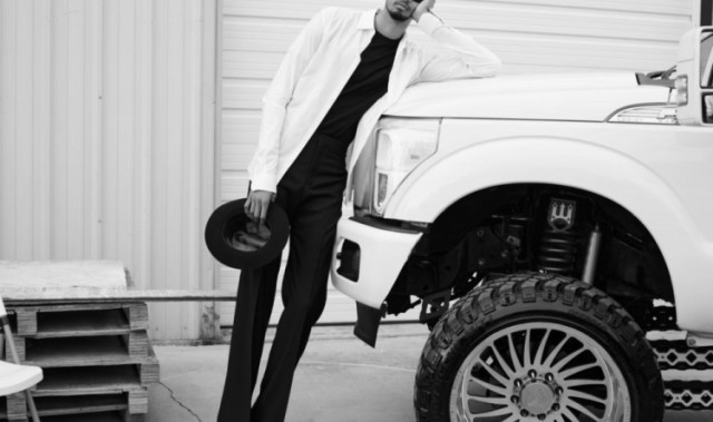 九游登录入口-文班最遗憾的是无法驾驶普通大小的汽车 所有衣物几乎需量身定制